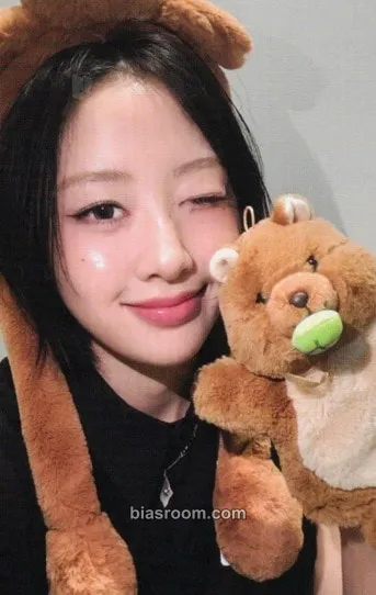 Yves Soft error Photocard - Yves - Yves K-pop photocard