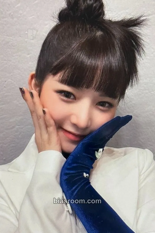 Rei ELEVEN Photocard - IVE - IVE K-pop photocard