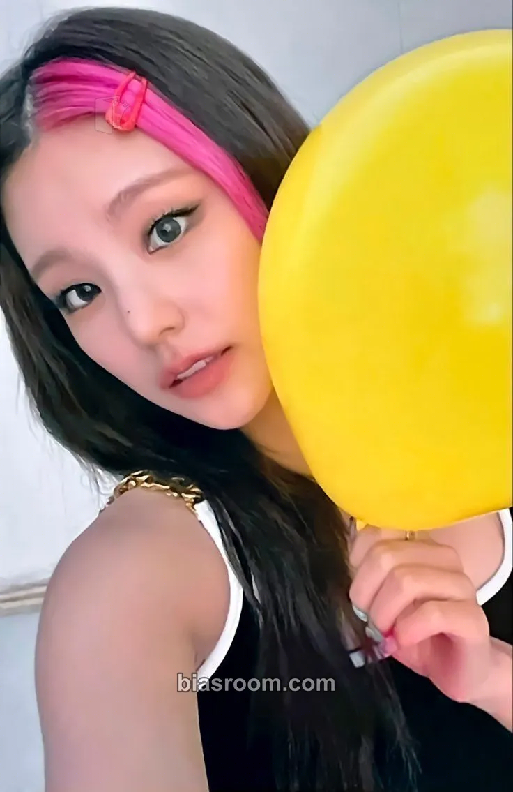 Yeji Crazy in Love Photocard - ITZY - ITZY K-pop photocard