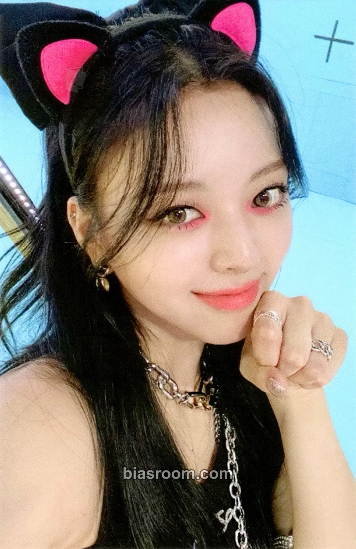 Yuna Crazy in Love Photocard - ITZY - ITZY K-pop photocard