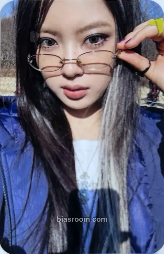 Kya UNCUT GEM Photocard - KiiiKiii - KiiiKiii K-pop photocard