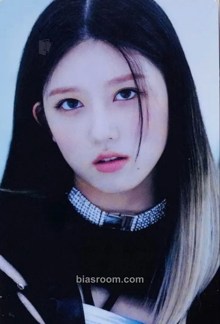 Gaeul ELEVEN Photocard - IVE - IVE K-pop photocard