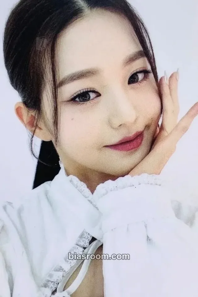 IVE - Wonyoung - ELEVEN Album withdrama lucky draw B version