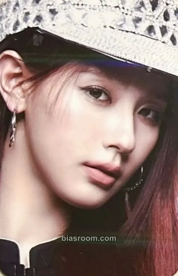 Miyeon 2 Photocard - i-dle - i-dle K-pop photocard