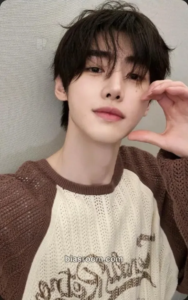 ENHYPEN - Sunghoon - 2024 Weverse Con Festival Event attendee benefit