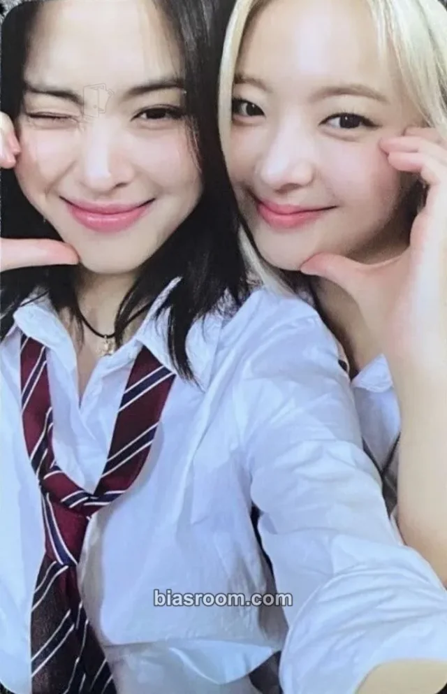 ITZY - Ryujin & Lia - Itzy official fanclub MIDZY 3rd generation Other photocard set