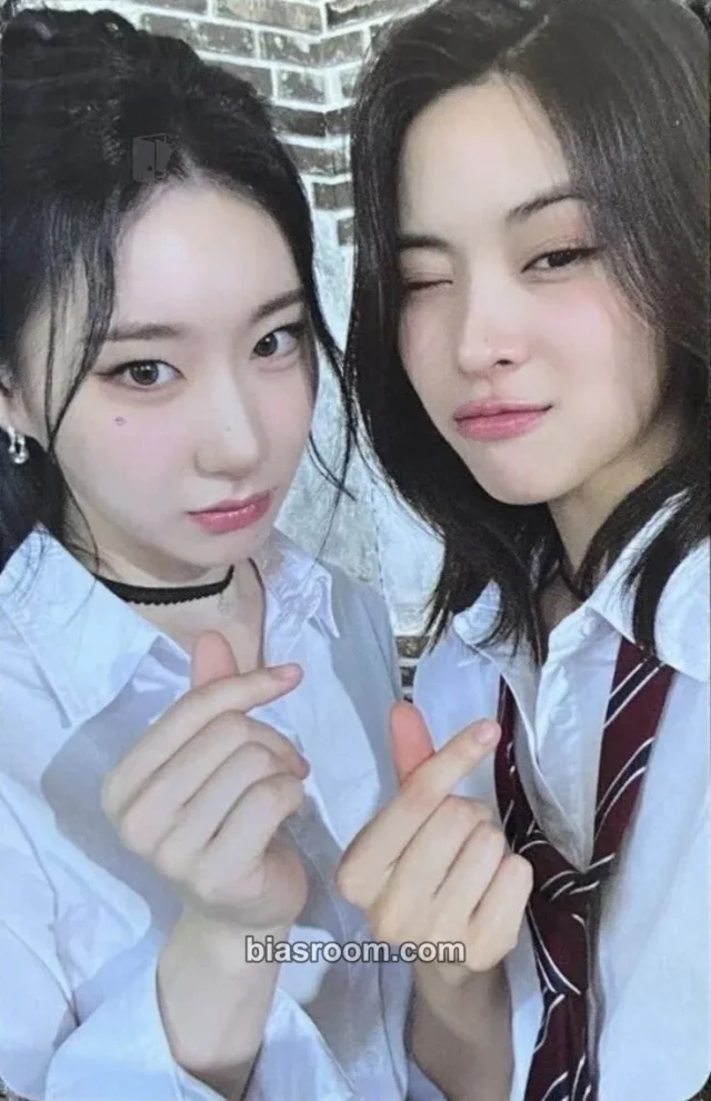ITZY - Ryujin & Chaeryeong - Itzy official fanclub MIDZY 3rd generation Other photocard set