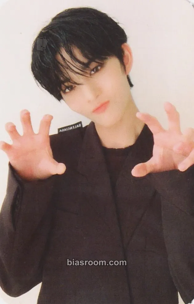 Jinyoung HELLO Chapter 1. Hello, Stranger Photocard - CIX - CIX K-pop photocard