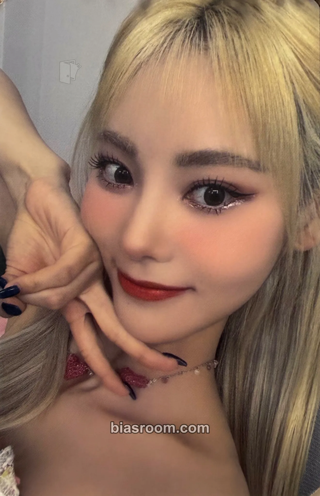 JinSoul LOOK:NA Hobbyplanet: Season 1 MD Photocard - LOONA - LOONA K-pop photocard
