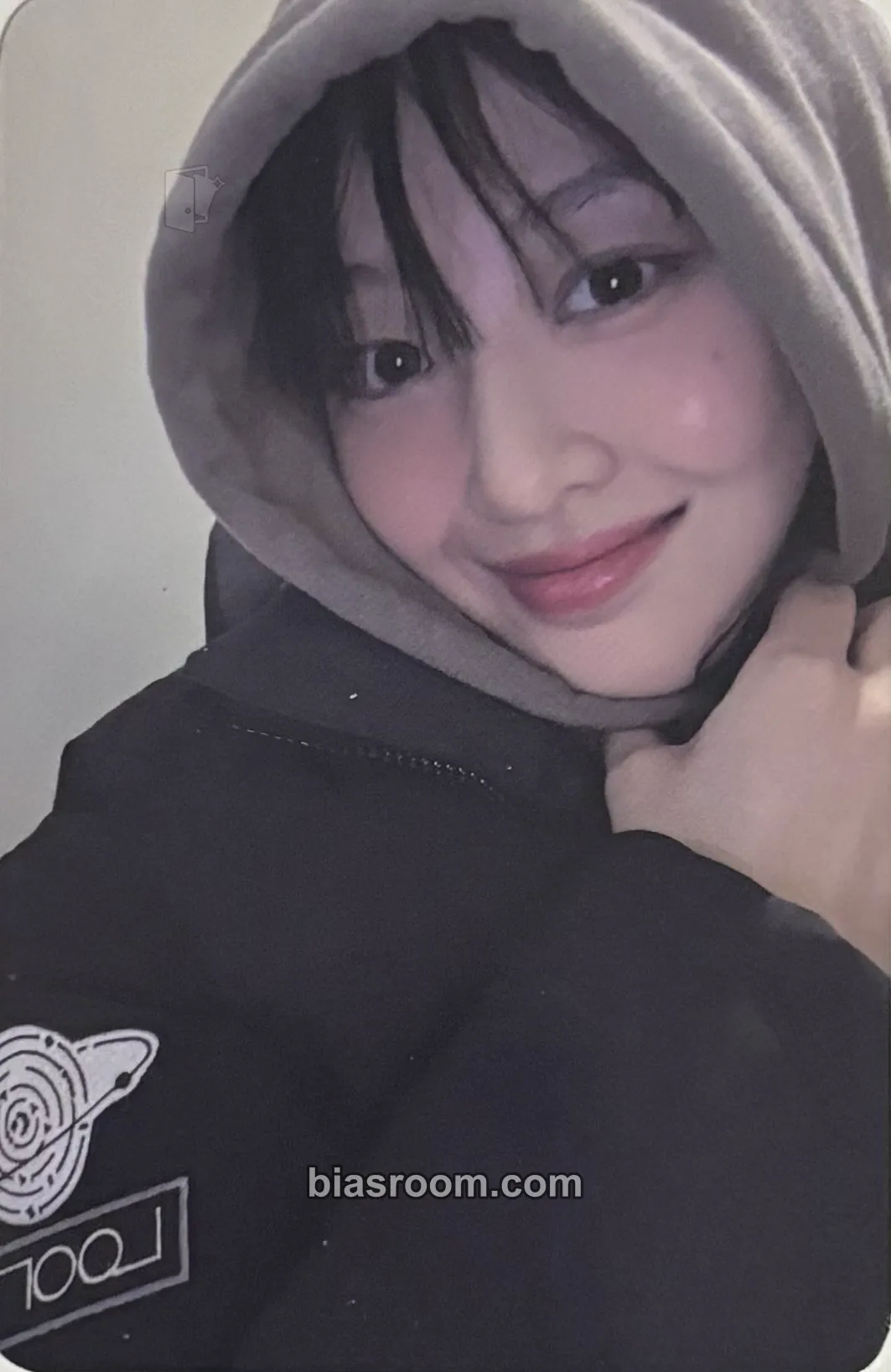 Yves LOOK:NA Hobbyplanet: Season 1 MD Photocard - LOONA - LOONA K-pop photocard
