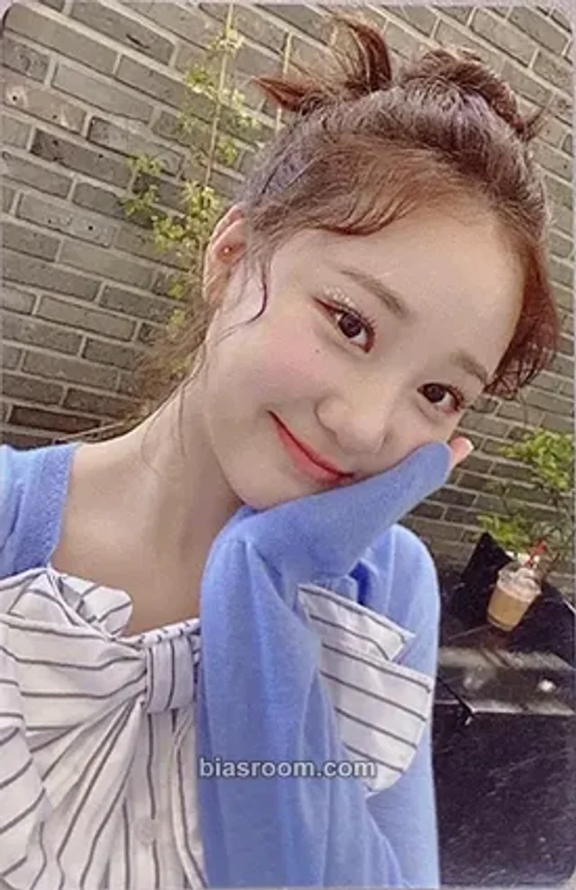 CSR - Yeham - Sequence: 7272 Album album photocard