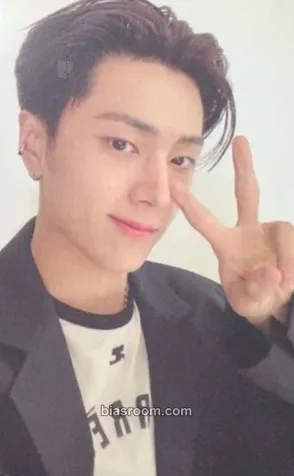 Jay ENHYPEN DICON VOLUME N°19 tw(EN-)ty years old Photocard - ENHYPEN - ENHYPEN K-pop photocard