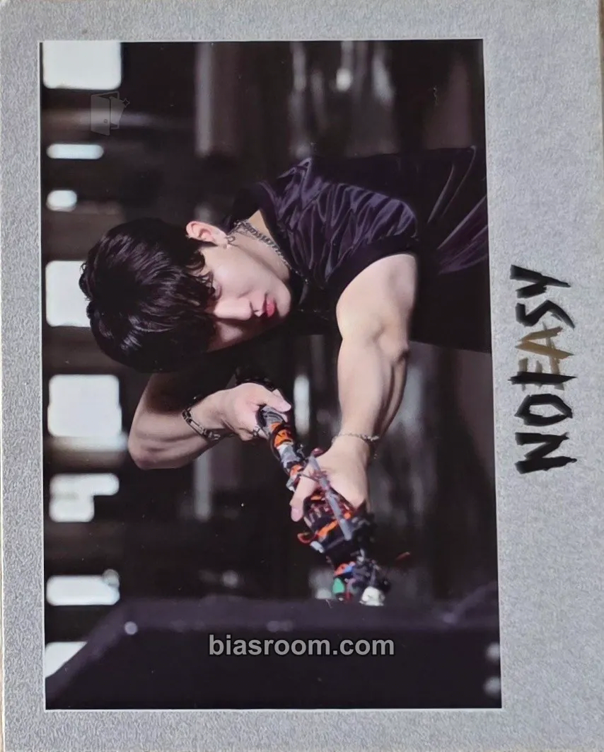 Changbin NoEasy Photocard - Stray Kids - Stray Kids K-pop photocard