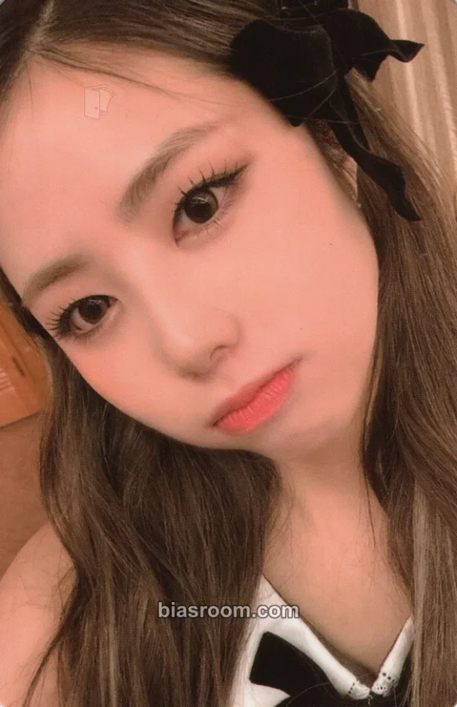 PURPLE KISS - Ireh - Cabin Fever Album album photocard red version