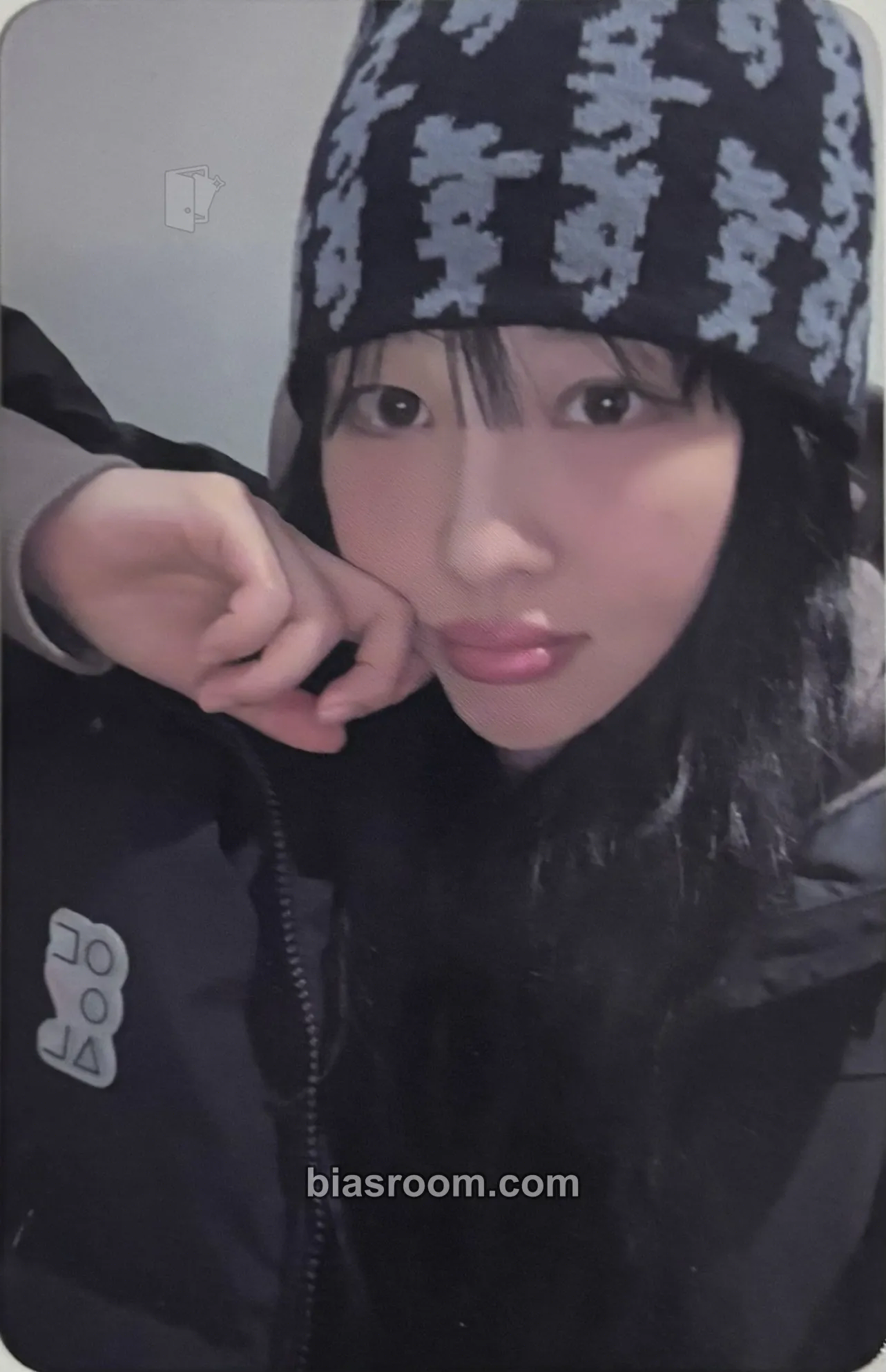 Yves LOOK:NA Hobbyplanet: Season 1 MD Photocard - LOONA - LOONA K-pop photocard