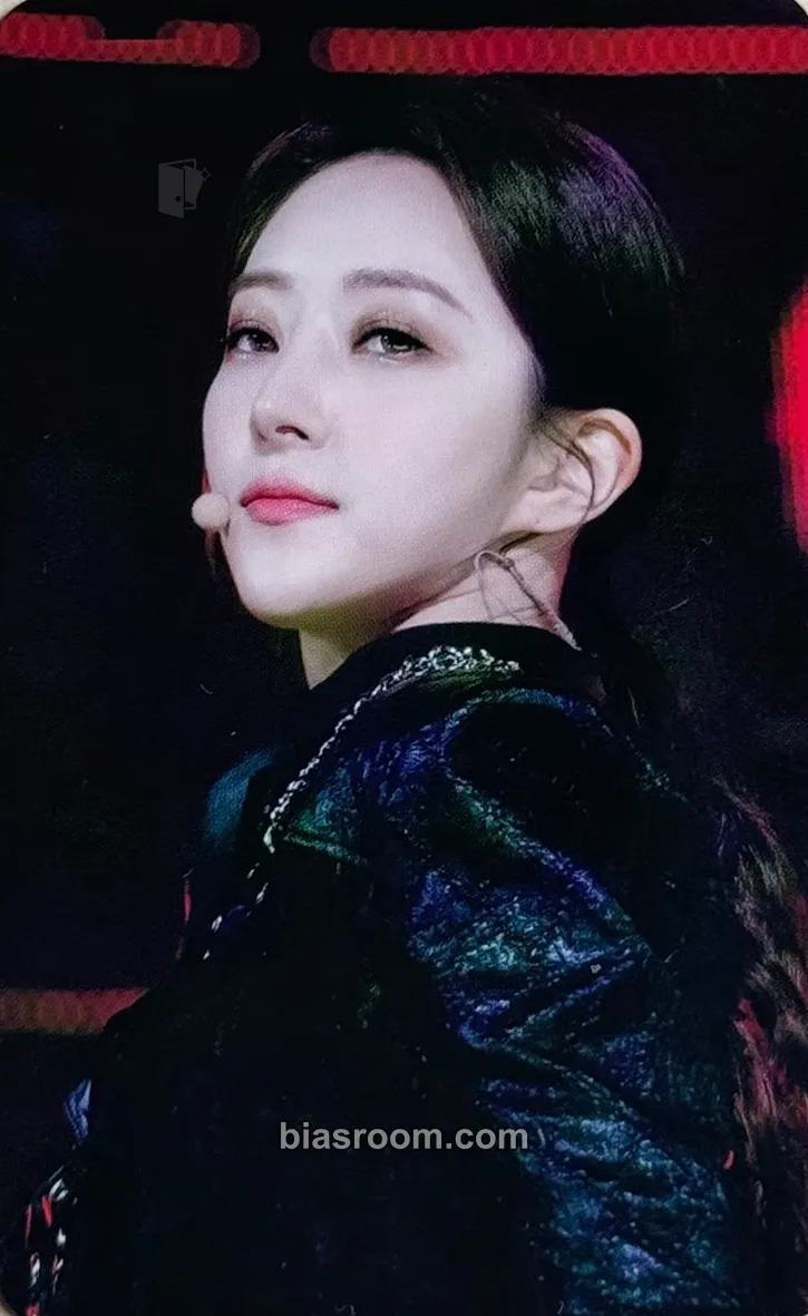 SuA The Show Limited Set Photocard - Dreamcatcher - Dreamcatcher K-pop photocard