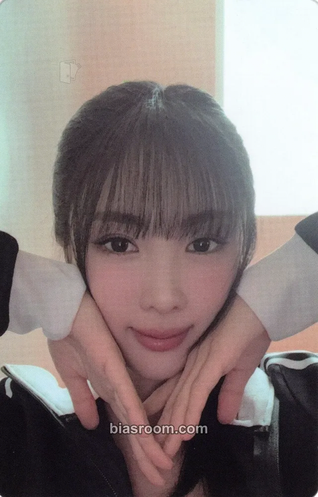 Yoohyeon Playlist #You are you Photocard - Dreamcatcher - Dreamcatcher K-pop photocard
