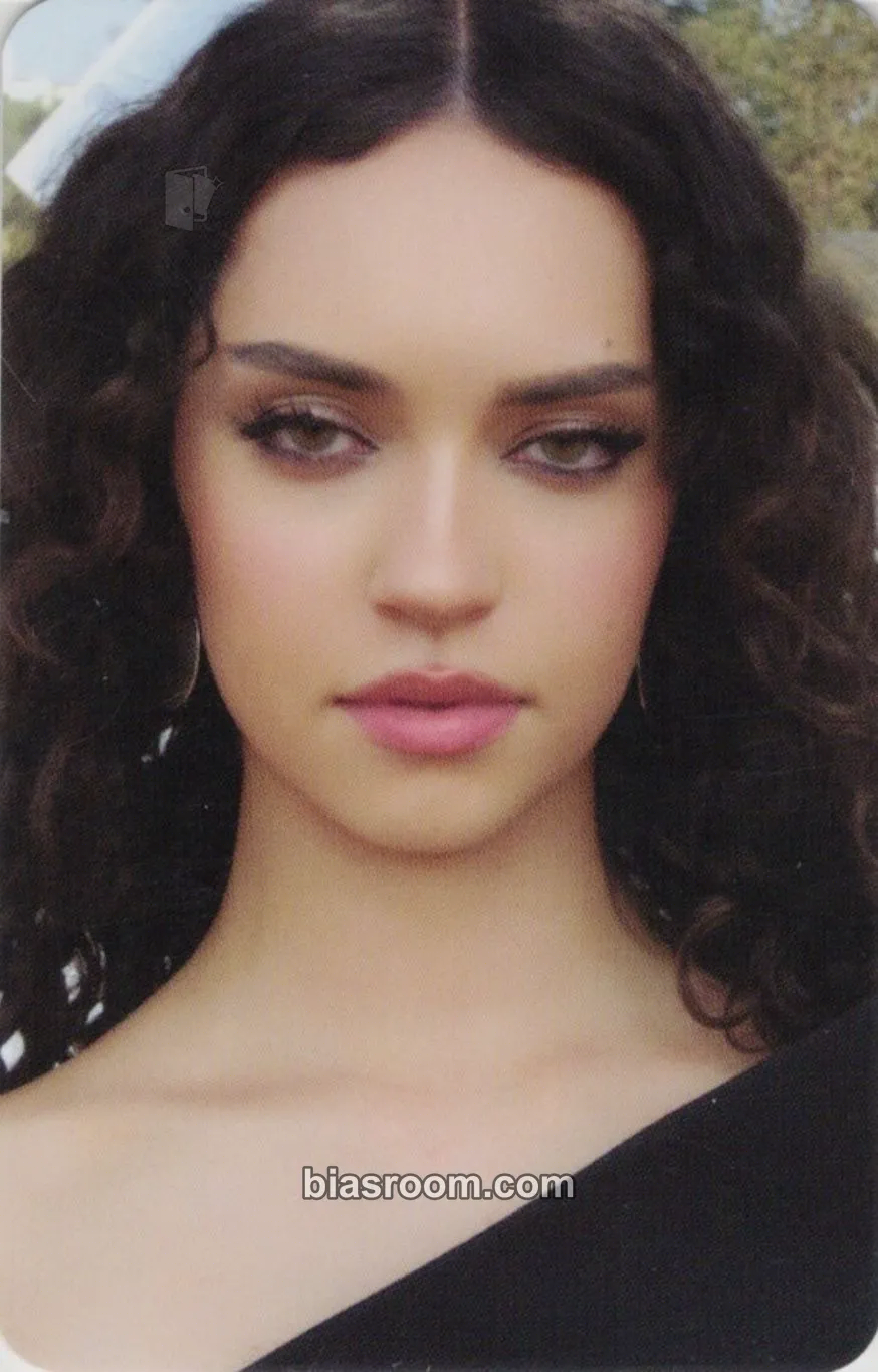 Daniela BEAUTIFUL CHAOS Photocard - KATSEYE - KATSEYE K-pop photocard