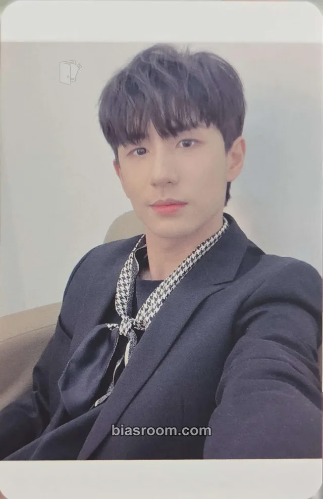 BOYFRIEND - Minwoo - Adonis Album crowdfunding benefit