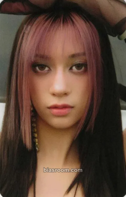 Megan BEAUTIFUL CHAOS Photocard - KATSEYE - KATSEYE K-pop photocard