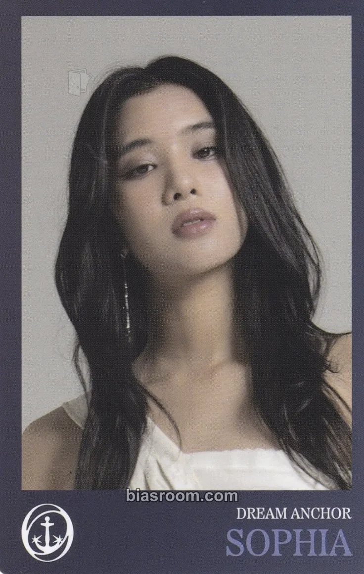 Sophia SIS (Soft Is Strong) Photocard - KATSEYE - KATSEYE K-pop photocard