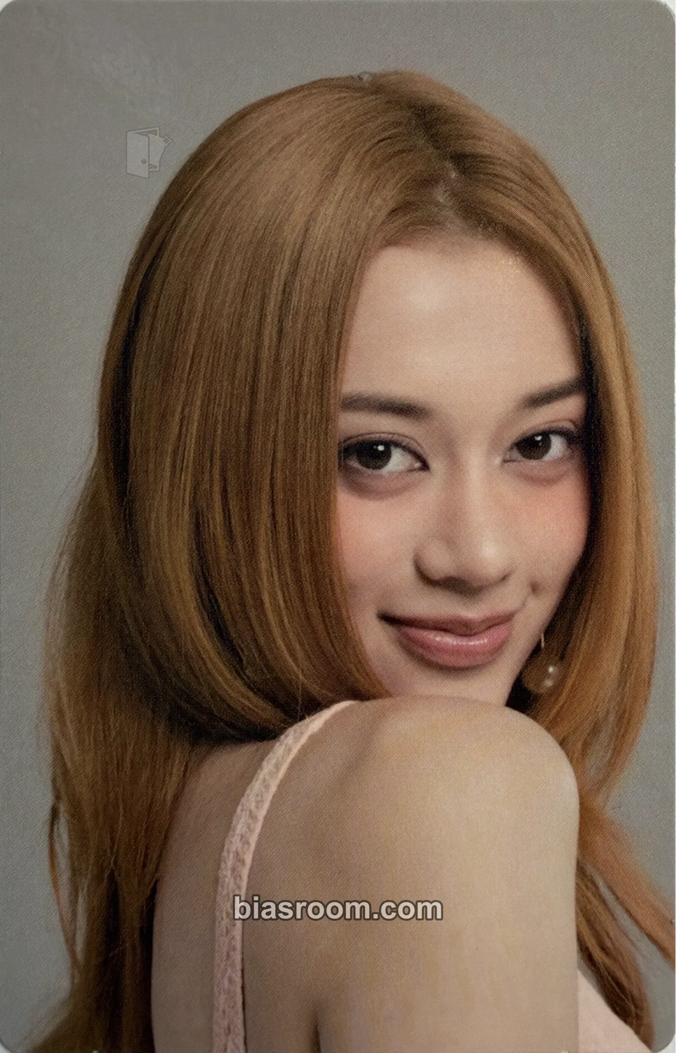 Megan SIS (Soft Is Strong) Photocard - KATSEYE - KATSEYE K-pop photocard
