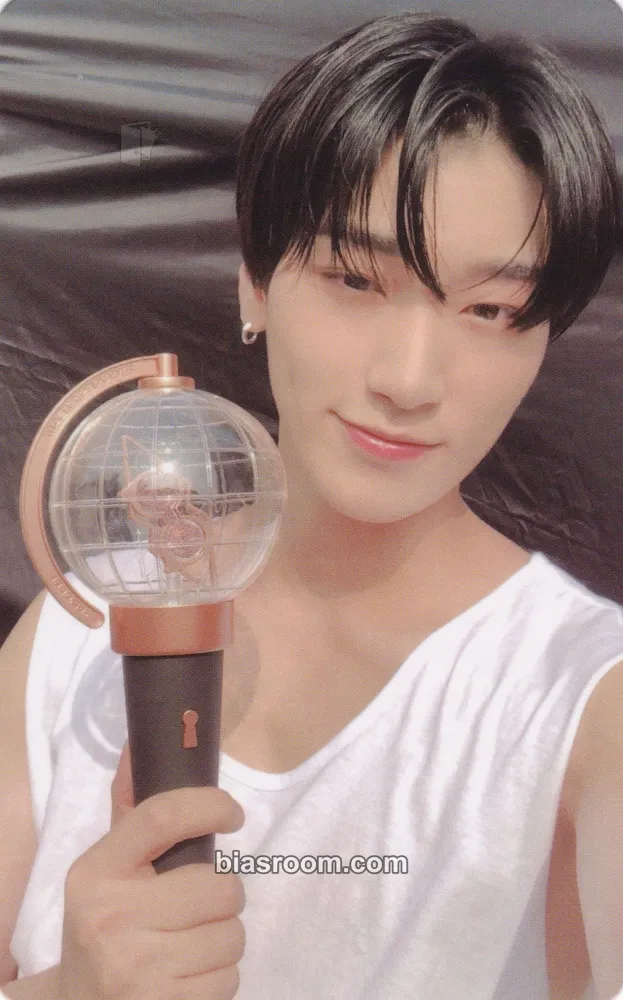 San Official Lightstick Case Photocard - ATEEZ - ATEEZ K-pop photocard
