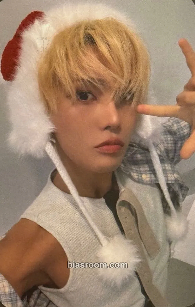 Hyun UXLXVE Photocard - XLOV - XLOV K-pop photocard