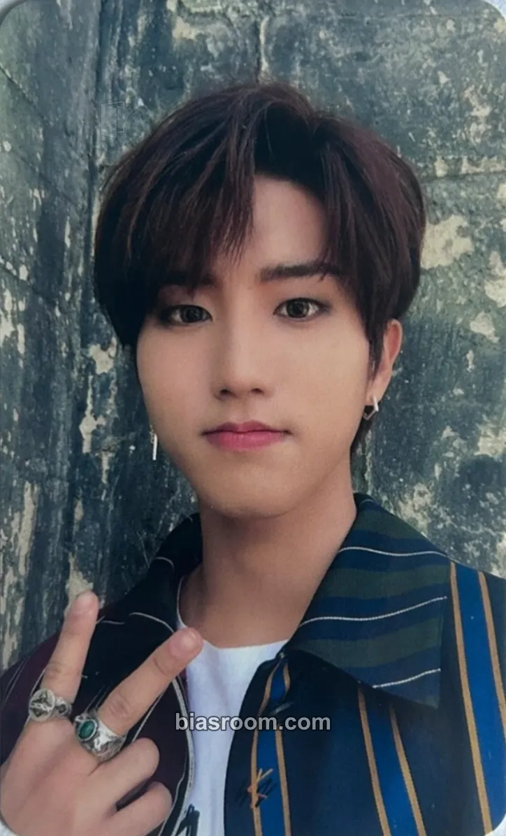 HAN Clé 2: Yellow Wood Photocard - Stray Kids - Stray Kids K-pop photocard