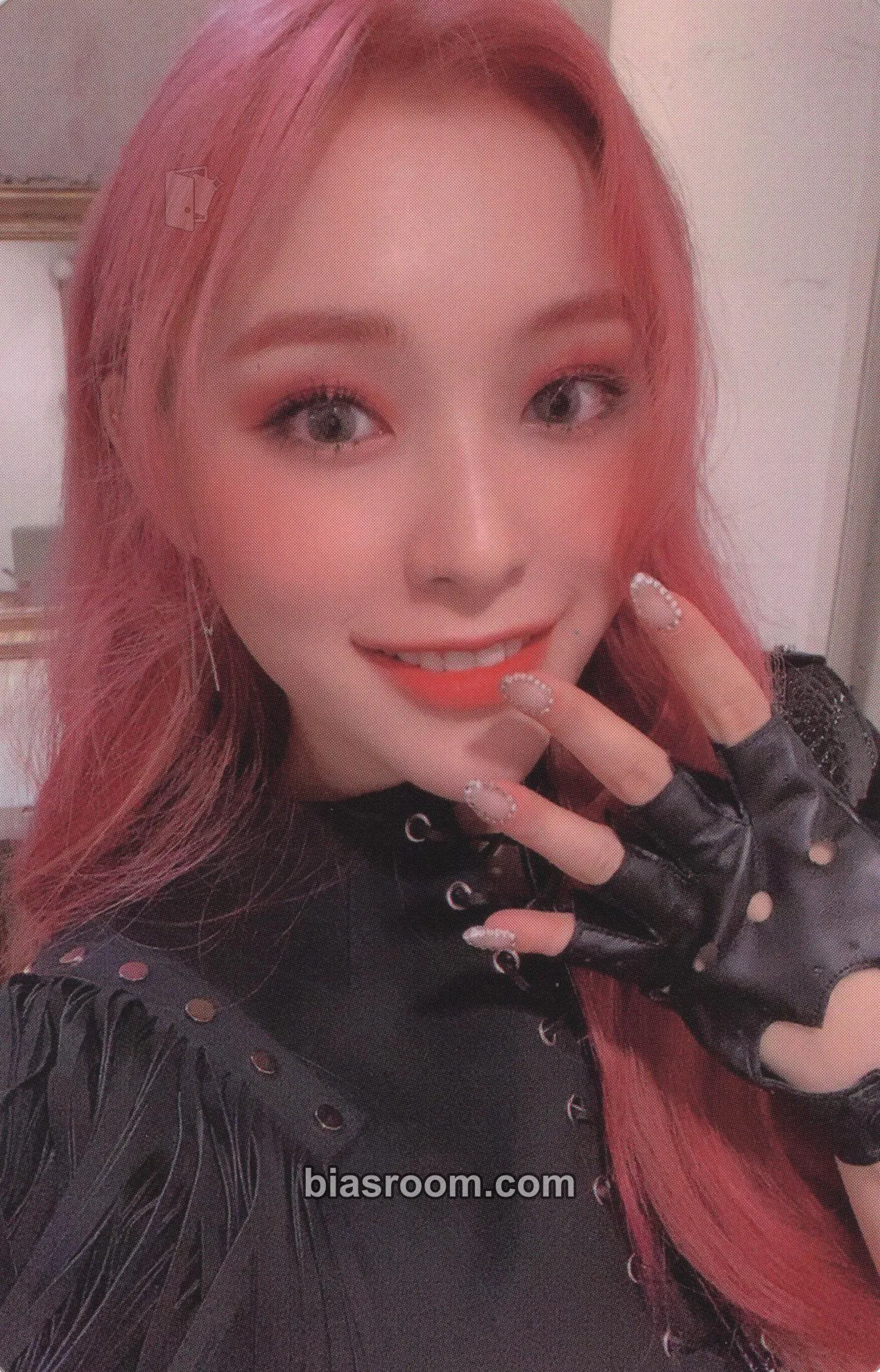 Gahyun Dystopia : Lose Myself Photocard - Dreamcatcher - Dreamcatcher K-pop photocard