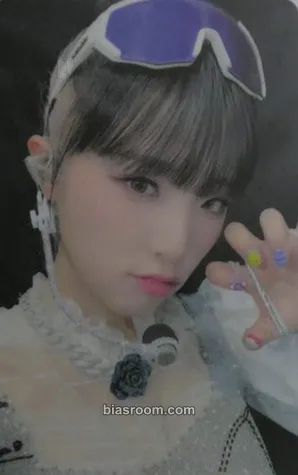 Yena SMiLEY Photocard - Yena K-pop photocard