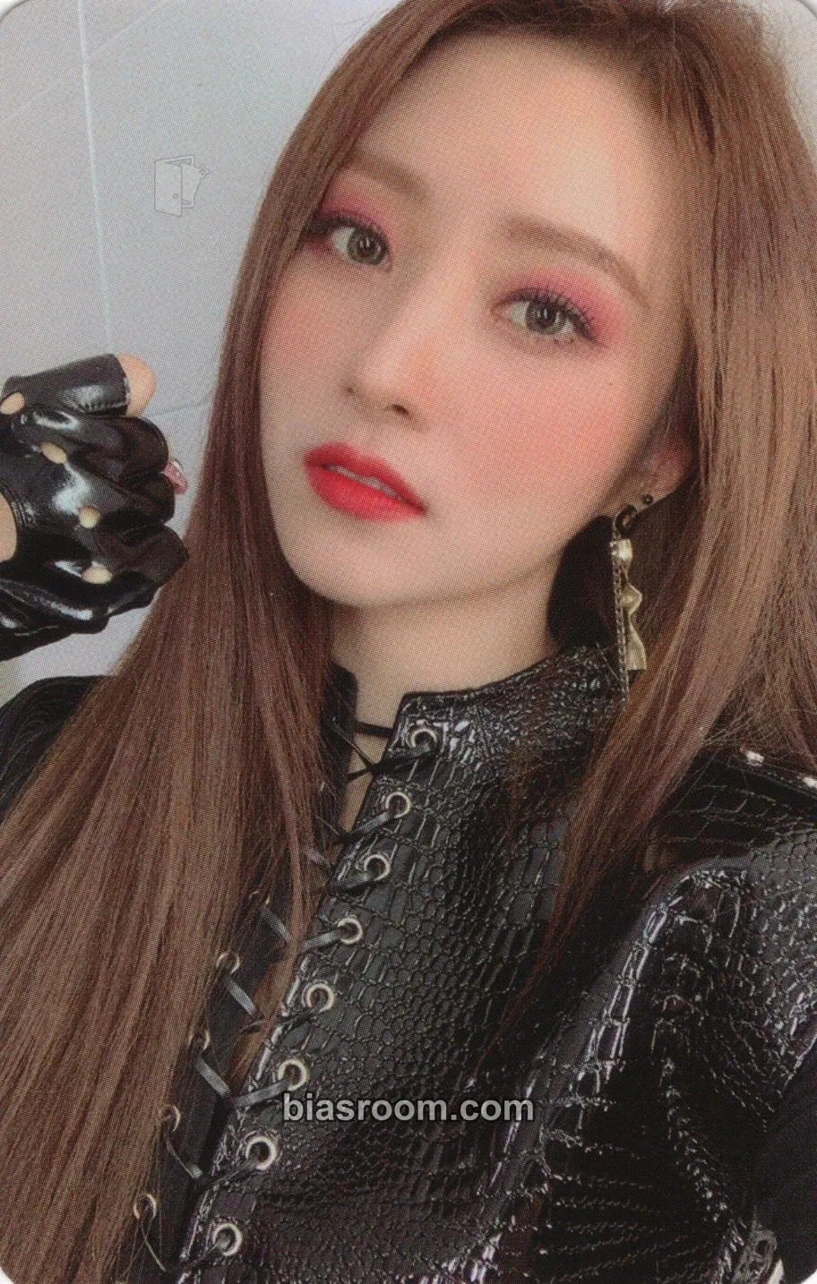 SuA Dystopia : Lose Myself Photocard - Dreamcatcher - Dreamcatcher K-pop photocard