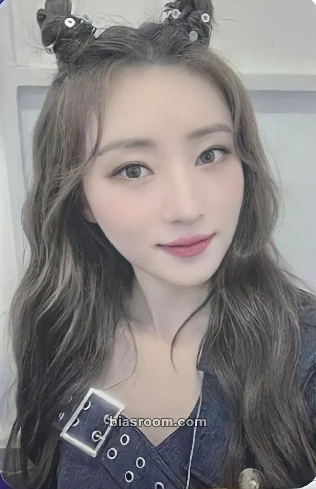 SuA Dystopia : Lose Myself Photocard - Dreamcatcher - Dreamcatcher K-pop photocard