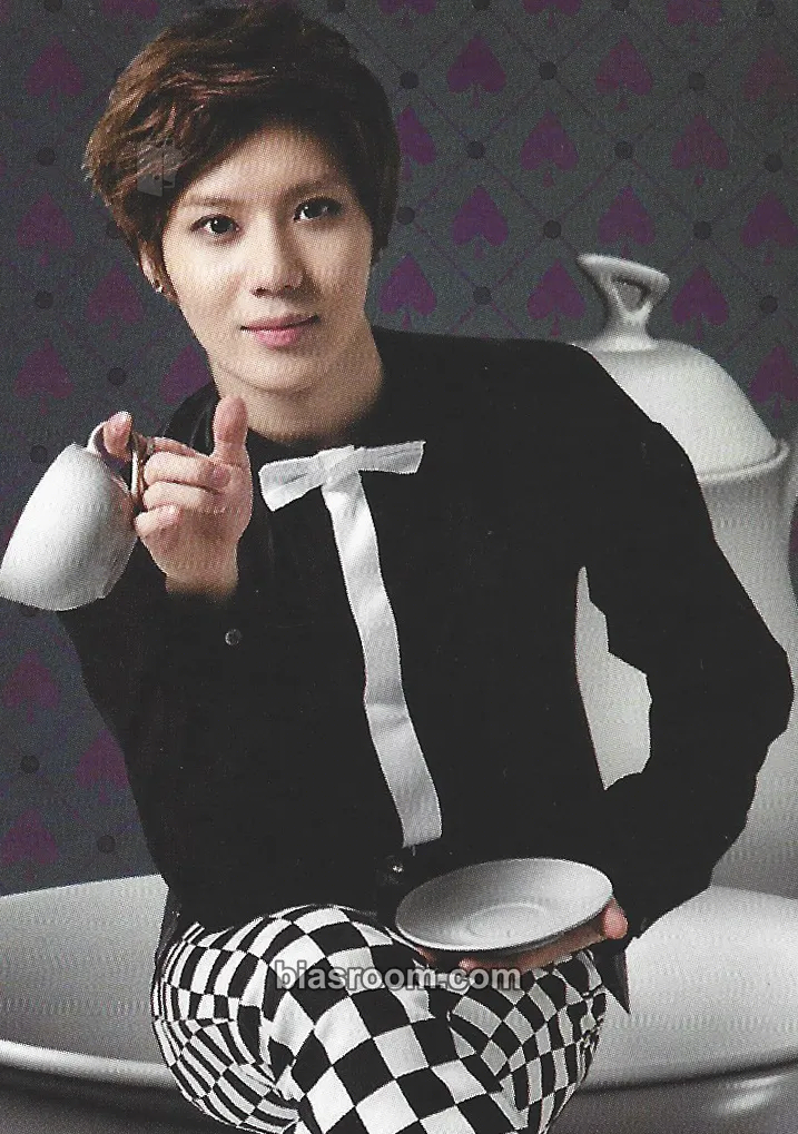 Taemin SHINee in Wonderland Photocard - SHINee - SHINee K-pop photocard