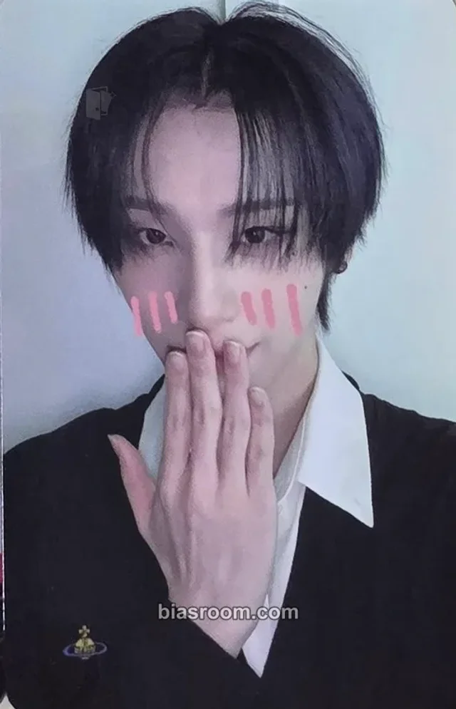 XLOV - Haru - UXLXVE Album fansign rising star round 2