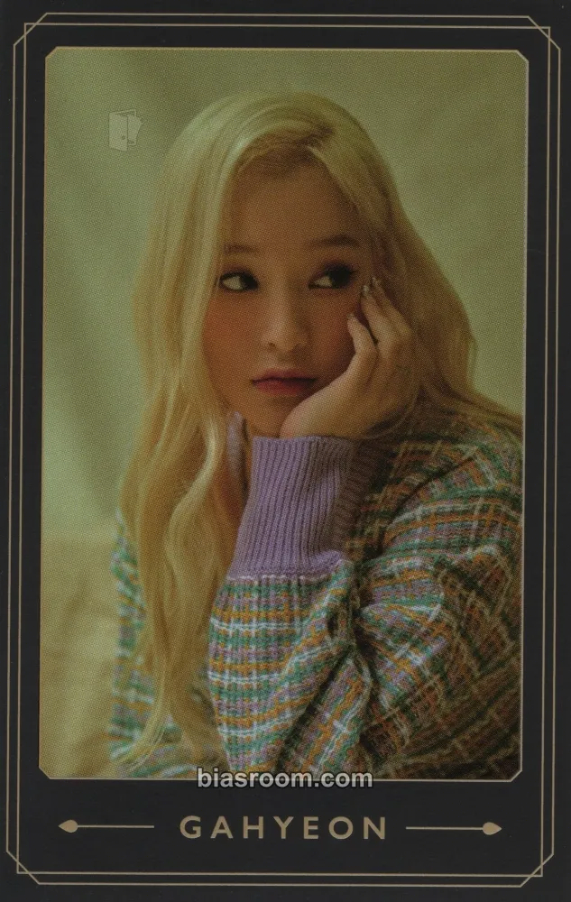 Gahyun Official Dreamcatcher Store Merchandise Photocard - Dreamcatcher - Dreamcatcher K-pop photocard