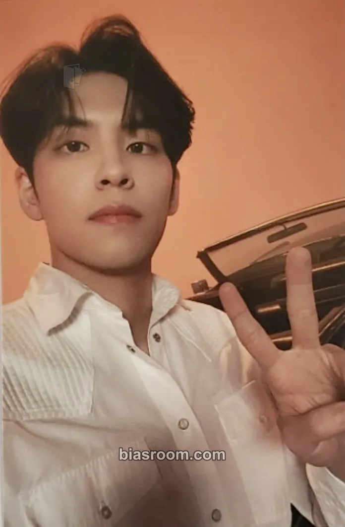Wonpil The Book of Us: Negentropy – Chaos Swallowed Up in Love Photocard - DAY6 - DAY6 K-pop photocard