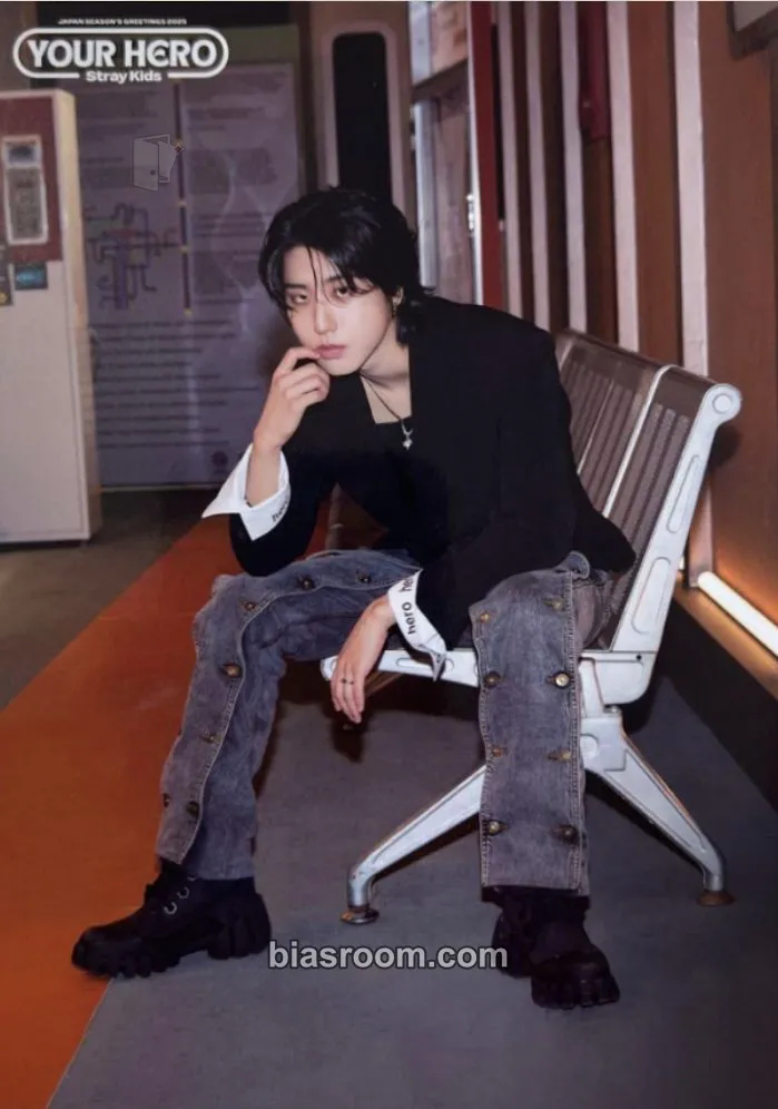 HAN 2025 Japan Season's Greetings - Your Hero Photocard - Stray Kids - Stray Kids K-pop photocard