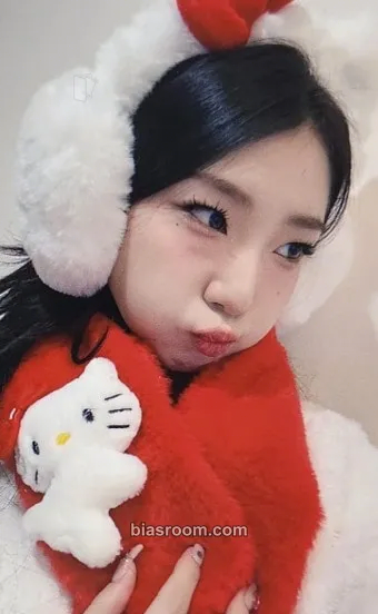 YeoJin 1st hellolive Fan Event: YEOJIN's Special LUCKYDRAW With. MEET&CALL Photocard - Yeojin - Yeojin K-pop photocard