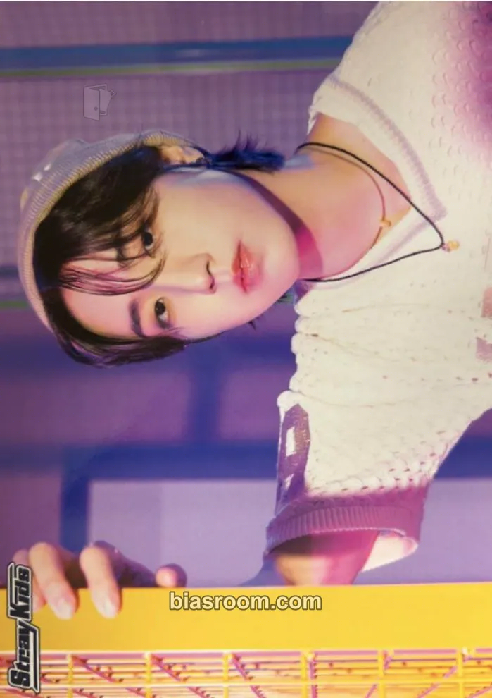 HAN JYP JAPAN POPUP STORE 2024 Photocard - Stray Kids - Stray Kids K-pop photocard