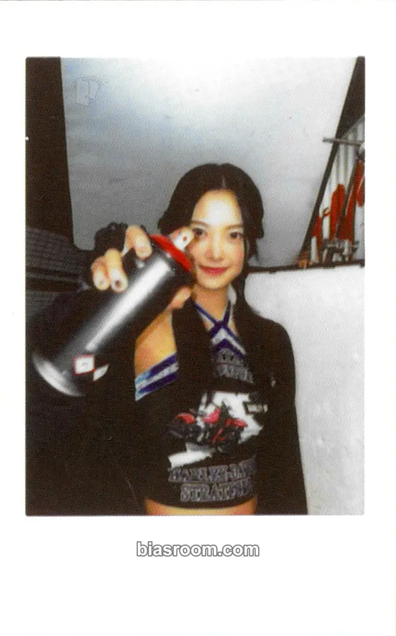 Hong Eunchae ANTIFRAGILE Photocard - LE SSERAFIM - LE SSERAFIM K-pop photocard