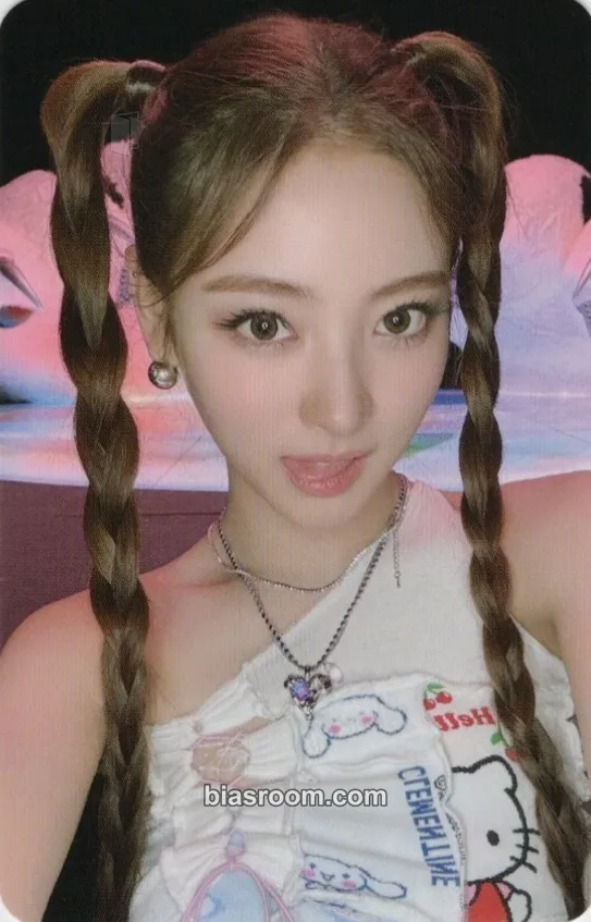 Anna MY EYES OPEN VVIDE Photocard - MEOVV - MEOVV K-pop photocard