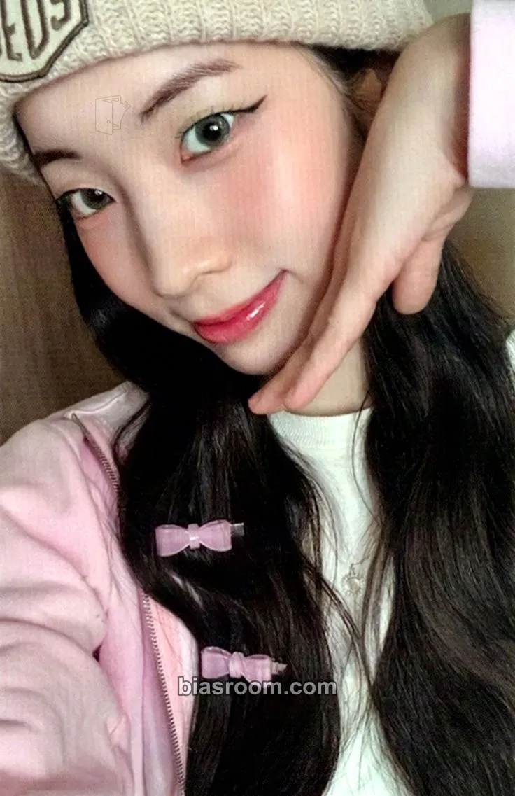 Dahyun TEN: The Story Goes On Photocard - TWICE - TWICE K-pop photocard