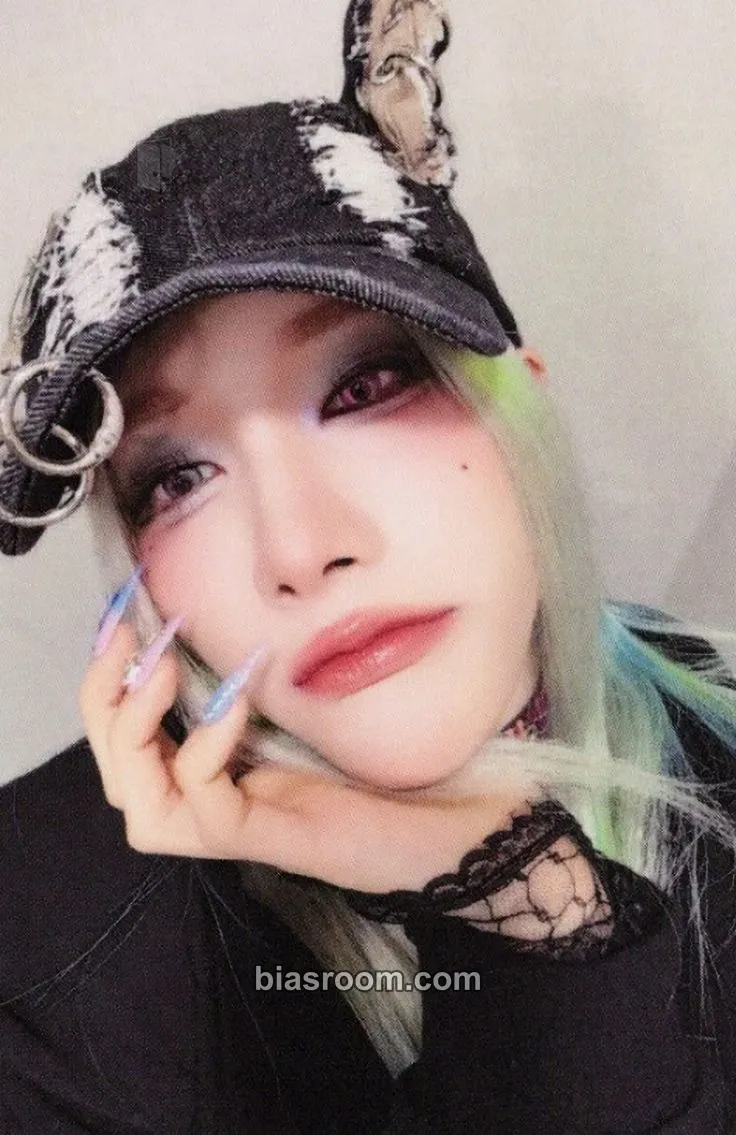 Rui UXLXVE Photocard - XLOV - XLOV K-pop photocard