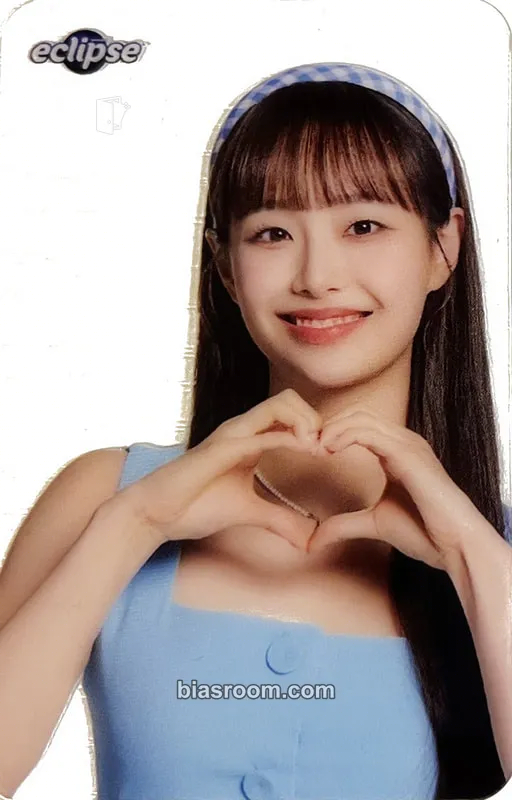 Chuu Chuu x Eclipse Chewable Mints Photocard - Chuu K-pop photocard