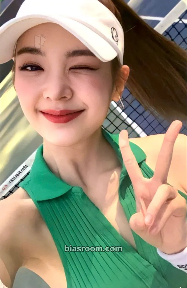 Lia ITZY Official Fanclub MIDZY 2nd Generation Photocard - ITZY - ITZY K-pop photocard