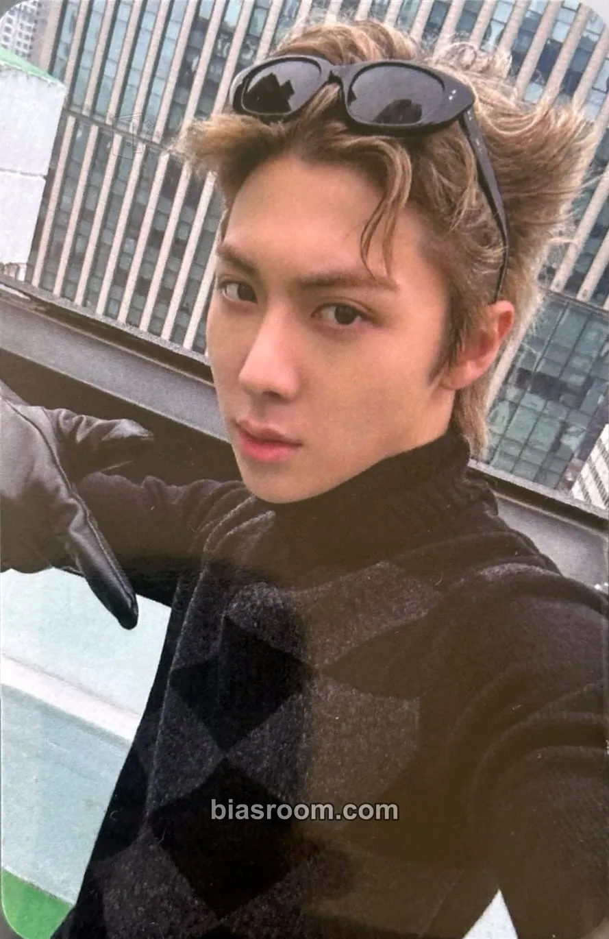 Woochan FAMOUS Photocard - ALLDAY PROJECT - ALLDAY PROJECT K-pop photocard