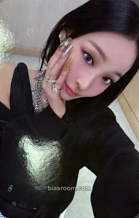 Annie FAMOUS Photocard - ALLDAY PROJECT - ALLDAY PROJECT K-pop photocard