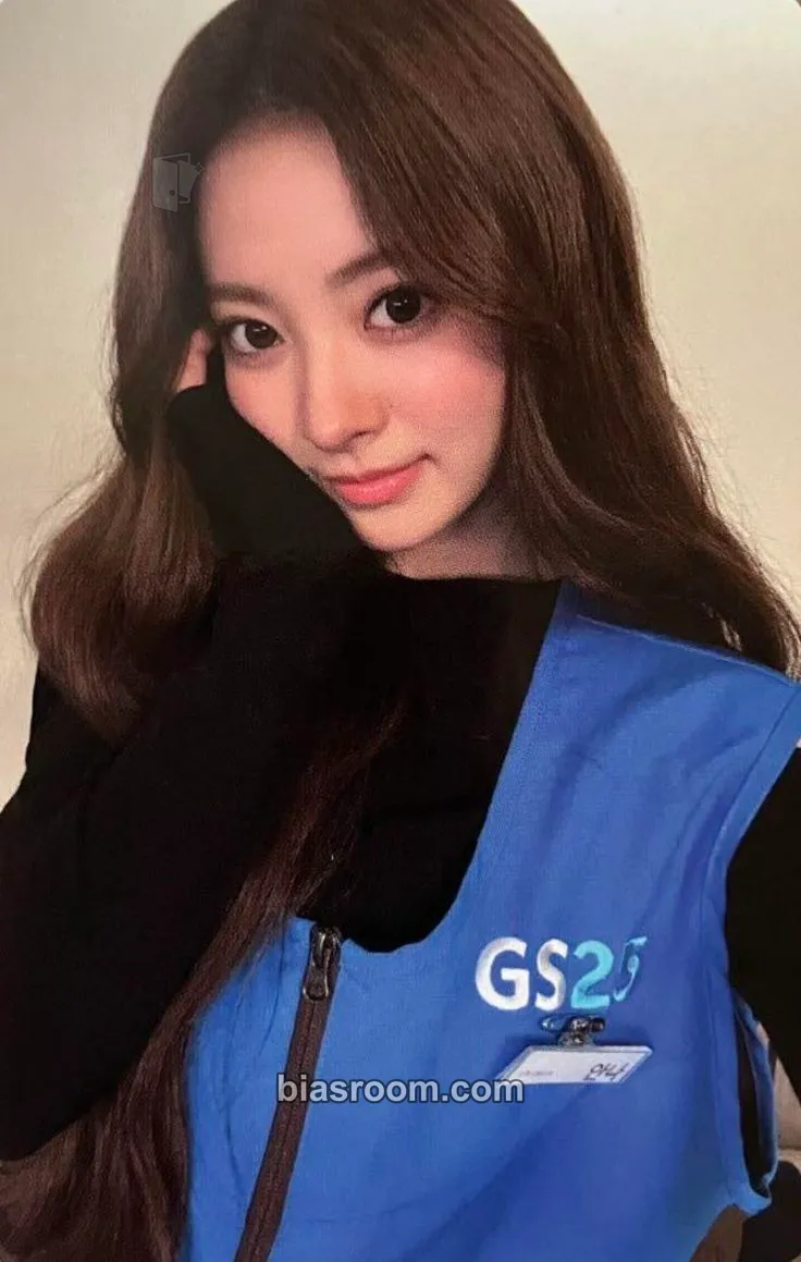Anna MY EYES OPEN VVIDE Photocard - MEOVV - MEOVV K-pop photocard