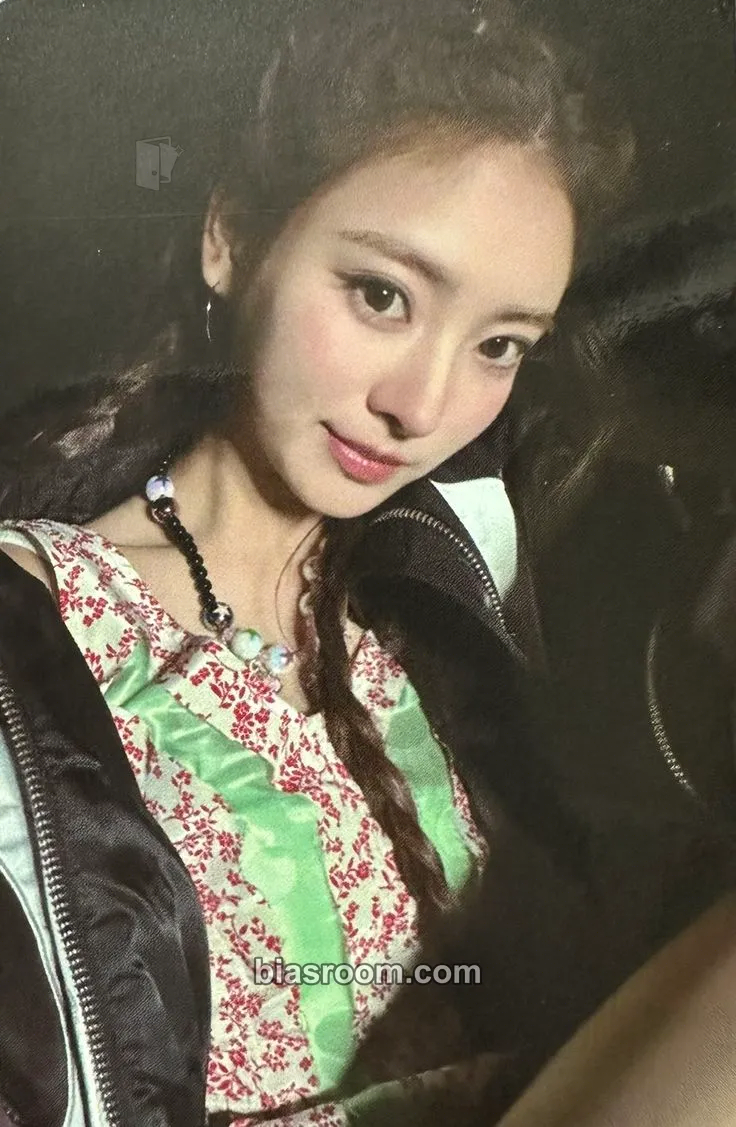 Anna MY EYES OPEN VVIDE Photocard - MEOVV - MEOVV K-pop photocard